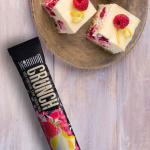 "Crunch" Tra&scaron;kus Baltyminis batonėlis 'Warrior' (64g) - raspberry-dark-chocolate