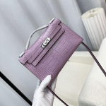 Krokodilo ra&scaron;to Pirmosios kartos krep&scaron;ys Moteri&scaron;kas Auk&scaron;tos kokybės jausmas Taro violetinis krep&scaron;ys Ir Naujos kolekcijos rankinis vieno peties crossbody krep&scaron;ys Length 22 x width 13 x bottom thickness 7cm