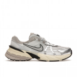 Nike V2K Run Summit White Moteri&scaron;ki sportbačiai Pure-Platinum Light-Iron-Ore Metallic-Silver FD0736-100 46