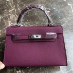 24 Nauja Natūralios Odos Moteri&scaron;ka Rankinė Su Delno Ra&scaron;tu Mini 22CM25 Krep&scaron;ys Sidabrinė Sagtis Rankinė Vienu Petimi Įstrižai 22CM+2 shoulder straps without lock violetinė