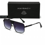 &bdquo;Maybach S&ldquo; klasės S400, S450, S480, S500, S580, S600, S650, S680, GLS480, GLS600 automobilis, auk&scaron;tos klasės, madingi, laisvalaikio stiliaus, akiniai nuo saulės, akiniai nuo saulės. juoda