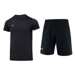 Under Armour vientos spalvos kvėpuojantis trumpomis rankovėmis mar&scaron;kinėliai ir tamprios &scaron;ortai Laisvalaikio sportinis komplektas Vyri&scaron;ki komplektai Juoda 23500506-001+22500214-001 S