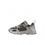 Nike Vomero 5 PS College Grey Cave Stone Vaikų sportbačiai Metalinis sidabro juodas HF6999-010 28