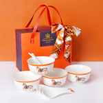 Auk&scaron;čiausios kokybės oranžinės spalvos keramininių indų rinkinys Hermes