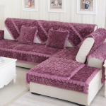 Europieti&scaron;ko stiliaus sustorėjusi flanelinė sofos pagalvėlė Madinga rožė, neslystanti sofos užvalkalas sofos rank&scaron;luosčio užvalkalas 90*160cm violetinė