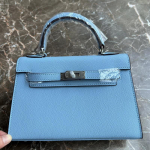 24 Nauja Natūralios Odos Moteri&scaron;ka Rankinė Su Delno Ra&scaron;tu Mini 22CM25 Krep&scaron;ys Sidabrinė Sagtis Rankinė Vienu Petimi Įstrižai 25CM+1 shoulder strap with lock