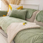 Aksominė sofos pagalvėlė, sustorinta, neslystanti, medžio masyvo, odos, visi&scaron;kai aptraukta audiniu 70*70cm