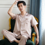 Pižamos komplektas vyrams pavasariui rudeniui plonas poliesterio ledo &scaron;ilko ilgomis rankovėmis miego drabužiai plius dydžio vasariniai namų drabužiai vyrams 3XL