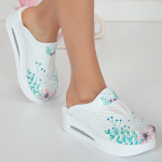 Moteri&scaron;kos ortopedinės klumpės, medicininiai sabo batai, neslystantys &scaron;lepetės, slaugytoja, gydytojas, aku&scaron;erė 38