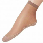 Pavasariui ir vasarai skirtos trumpos moteri&scaron;kos &scaron;ilko medvilnės, kvėpuojančios nuo užsikim&scaron;imo, kojinės. 1pair juoda