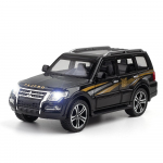 1/32 MITSUBISHI PAJERO lydinio žaislinis visureigis automobilio modeliavimo modelis liejamos guminės padangos su 6 durimis, galima atidaryti žaislinę transporto priemonę, dovanos vaikams juoda