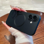 Magnetinis dėklas iPhone 16 15 14 13 12 11 telefonui, matinis prabangus mink&scaron;tas metalinio blizgesio dizainas su fotoaparato objektyvo apsauga, suderinamas su Magsafe dėklu iPhone 16e juoda