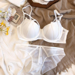 Naujos spalvos apatinio trikotažo rinkinys Sexy Hollow Push Up liemenėlės komplektas moterims Classic Bandage Brassiere Summer Lace Plus Size liemenėlės ir kelnaičių rinkiniai 75B