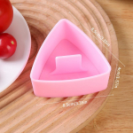 &bdquo;Pasidaryk pats&ldquo; su&scaron;ių formavimas &bdquo;Onigiri&ldquo; maisto presas trikampis su&scaron;ių gamintojas Formavimo ryžių presavimo įrankis Namų virtuvė &bdquo;Bento&ldquo; Priedai Įrankiai rožinė