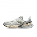 Nike V2K Run Platinum Tint Guava Ice W - Fd0736-004 - FD0736-004 EU 35.5 balta