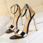 &bdquo;BIGTREE Fashion&ldquo; naktinis klubas &bdquo;Fe Heel Ultra High Heel&ldquo; tu&scaron;čiaviduriai spalvos, atitinkančios vienos linijos moteri&scaron;kos basutės 40 sidabras