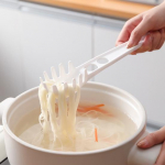 Makaronų serveris, neslystantis filtro likučiai, ne&scaron;iojami prakti&scaron;ki, vietą taupantys &scaron;akutės virtuvės priedai