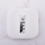 Madingas interneto slengo personažo kontaktinių lę&scaron;ių dėklas