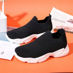 Moteri&scaron;ki lengvi vaik&scaron;čiojimo batai Laisvalaikiai kvėpuojantys sportbačiai Teniso bėgimo bateliai treniruočių avalynė Sporto salės sportbačiai moterims Sportiniai sportiniai bateliai 36