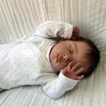 18 colių gyvas Reborn lėlė Jude, mink&scaron;to liestuko medžiaginis kūnas, naujagimio lėlė, miela mieganti, 3D tapyta oda, simuliacinė lėlė vaikams, gimtadienio dovana cloth body