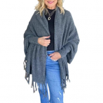 Moteri&scaron;kas &scaron;alikas-kardiganas su &scaron;ik&scaron;nosparnio tipo ilgomis rankovėmis, kutais puo&scaron;tu kra&scaron;tu, vienspalvis, laisvo kirpimo vir&scaron;us, atsegamas priekyje, rudens-žiemos mezginys-&scaron;alikas