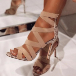 Seksualūs atviri pir&scaron;tai, elastinės juostelės kryžiuojasi, serpentino odos stiletto sandalai moterims, užsegami užtrauktuku gale, plonas auk&scaron;tas kulnas, banketų, vestuvių batai 36 smėlis
