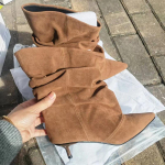 Žieminiai a&scaron;trių priekų ankle boots moterims, klostuoti trumpi batai, eleganti&scaron;ki dizainerio ankle boots moterims, dydis 35-42 35 ruda