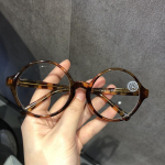 Eleganti&scaron;ki retro apvalūs akiniai nuo saulės vyrams - Klasės, apsaugantys akis ir idealūs vidutinio amžiaus ir vyresnio amžiaus žmonėms