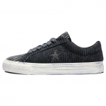Converse One Star Pro tamsiai pilki sportbačiai su nudėvėta dangaus spalva A04973C 35.5