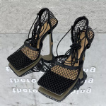 Eilyken Sexy Hollow Out Tinklelis Moteri&scaron;ki Siurbliai Suvarstomi sandalai Moteri&scaron;ki kvadratiniai pir&scaron;tai auk&scaron;takulniai Vasaros madingi kulk&scaron;nies dirželiai vakarėlio suknelės batai 38