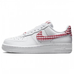Nike Air Force 1 '07 Essential Low Mystic Red Gingham W - DZ2784-101 EU 36 balta