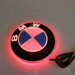 Automobilio LED emblemos &scaron;viesa 82mm Priekinė arba galinė Statinė Vienos spalvos Raudona Mėlyna Balta SKIRTA BMW F10 E90 E60 E61 E93 E87 F30 F15 X1 X3 X5 X6