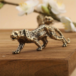 1 vnt. Pinigų leopardo žalvario ornamentas, kūrybingas vintažinio stiliaus stalo dekoras, grynas žalvaris, pagamintas i&scaron; seno ne&scaron;iojimo, gepardo formos dovanos dekoravimo ornamentas Pack of 1
