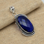 Laboratorijoje sukurtas briaunuotas mėlynas safyras brangakmenis papuo&scaron;alas 925 prabos sidabras rankų darbo pakabukas 2.36 mėlyna