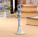 Europos dervos Viktorijos laikų mergaitės statulėlės, aksesuarai, namų svetainės stalinis dekoras, biuro stalo skulptūros papuo&scaron;alai