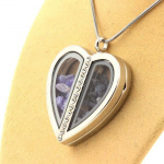 Pierres et Min&eacute;raux. Collier Tanzanite + Saphir brut. Mod&egrave;le coeur.