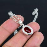 Granato briaunuotas S užsegimo grandinėlės pakabukas Rankų darbo Puikiai poliruotas 925 prabos sidabro pakabukas su modernaus dizaino dovana vestuvėms nuotakai raudona
