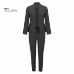 2 vnt./kompl. Moteri&scaron;kas oficialus paltas ir kelnių komplektas ilgomis rankovėmis, prigludęs, su atlapais, kardiganas, vidutinio ilgio &scaron;varkas, elastingas juosmuo, pie&scaron;tuko formos kelnės, oficialus, verslo, skirtas važinėjimui į darbą S abrikosas