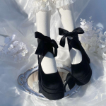 Madingi eleganti&scaron;ki kryžminiai batai su storu kulnu