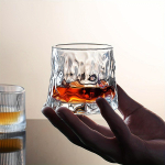 6 vnt. Rolling Whisky Glass Viskio taurės Stilingas stiklinis indas &scaron;koti&scaron;kam burbono viskio kokteiliui konjako degtinė Džins tekilos likeris Namų dekoras Namų virtuvė 6 Pcs