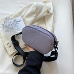 Moteri&scaron;kas mobiliojo telefono krep&scaron;ys, naujas, mink&scaron;tos odos, kvadratinis, laisvalaikio, universalus, platus pečių dirželis, ne&scaron;iojamas krep&scaron;ys.