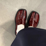 Loferiai su atskirtu pir&scaron;tu moterims ir vyrams Tabi batai Platforminiai masyvaus kulno loferiai Verslo kasdieniai odiniai batai Didelis dydis 46 37