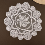 Siuvinėti tinklelio audinio nėrinių padėkliukai - Dekoratyviniai kilimėliai naktiniams staliukams, kavos staliukams arba rekvizitas nuotraukoms. Diameter 40cm