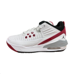 Jordan Max Aura 5 Baltas Varsity Red Jordan DZ4353-101 42 balta