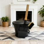 4 dalių židinio valymo rinkinys: Kaltinės geležies peleninė, kastuvėlis, grandiklis, &scaron;epetėlis ir pir&scaron;tinės &ndash; Galimas individualus ženklinimas