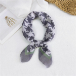 Medvilninis ir lininis mažas kvadratinis &scaron;alikas &Scaron;ilko &scaron;alikas Moteri&scaron;kas pavasario ir rudens naujo stiliaus meni&scaron;kas ir universalus madingas temperamento galvos apdangalas 58*58cm