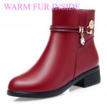 Moteri&scaron;ki trumpi batai Aksominiai plok&scaron;ti neslystantys odiniai batai žieminiai plok&scaron;čiakulniai medvilniniai batai 35 raudona