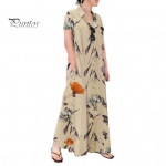 Moteri&scaron;ka vasarinė suknelė A silueto, atlapais, laisva, su gėlių ra&scaron;tu, mar&scaron;kinių tipo, trumpomis rankovėmis, užsegama sagomis, su &scaron;oninėmis ki&scaron;enėmis, kulk&scaron;nių ilgio ilga suknelė M abrikosas