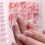 Auk&scaron;tos klasės nagų plok&scaron;telių dėvėjimas Nuoga rožinė balta prancūzi&scaron;kos netikros nagų plok&scaron;telės 120 nagų plok&scaron;telių Yiwu Nail Art 120 pieces in PP box bedugnė
