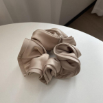 Eleganti&scaron;kas prancūzi&scaron;kas satininis galvos lankelis su medžio apvadu - Paprastas, stilingas ir rafinuotas plaukų aksesuaras